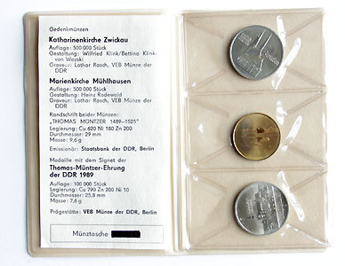 DDR Themensatz Thomas Müntzer Ehrung 1989 2 x 5 Mark mit Medaille 1989 Münztasche